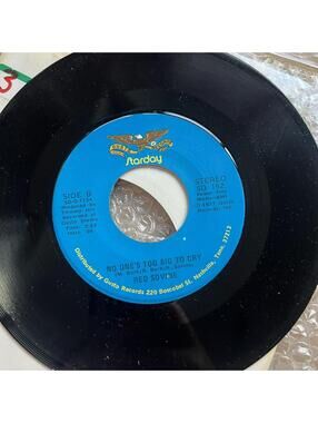 Red Sovine - I'm only Seventeen/No One's too Big to Cry 45rpm VG+ R24